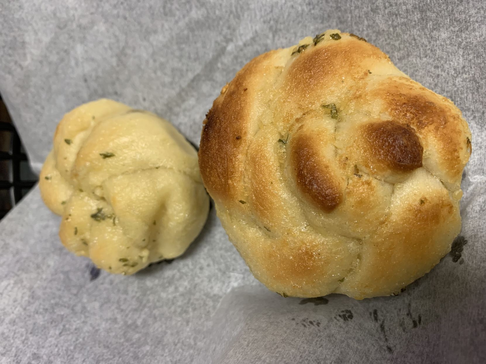 Garlic knots